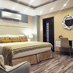 Hotel Ojos Del Rio